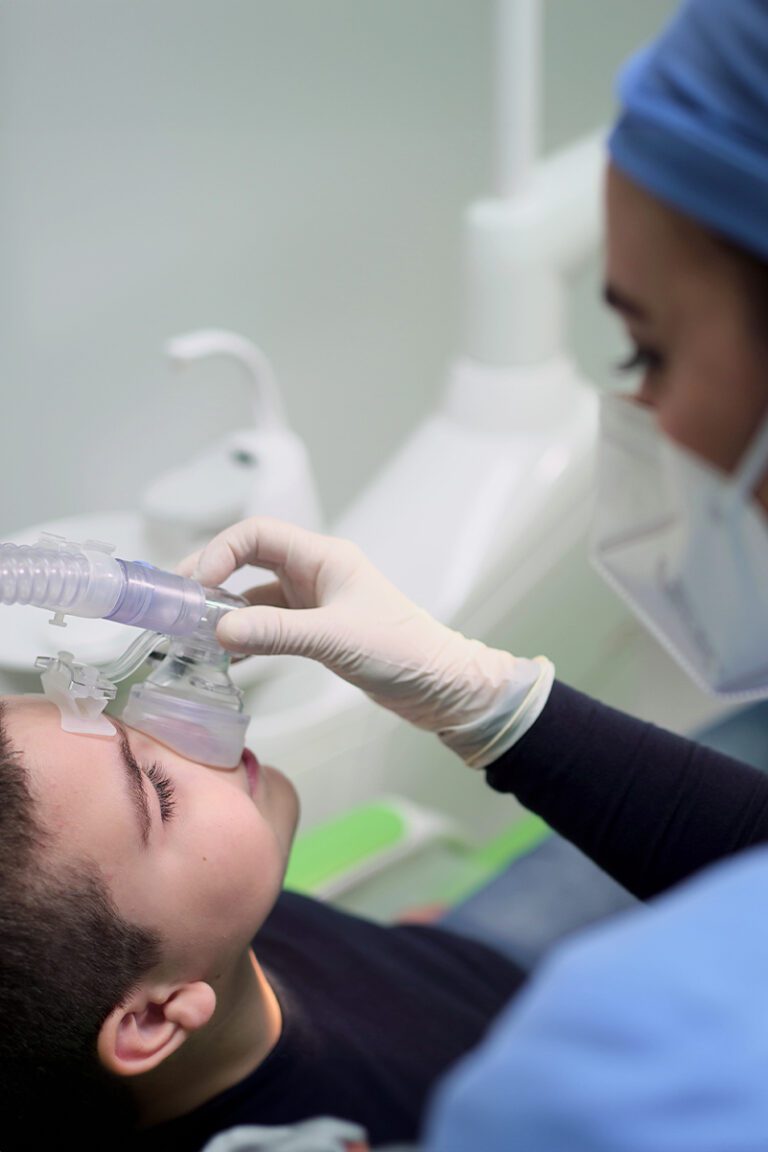 Dentista Capaccio - Centro Odontoiatrico Campano - Bambino con mascherina