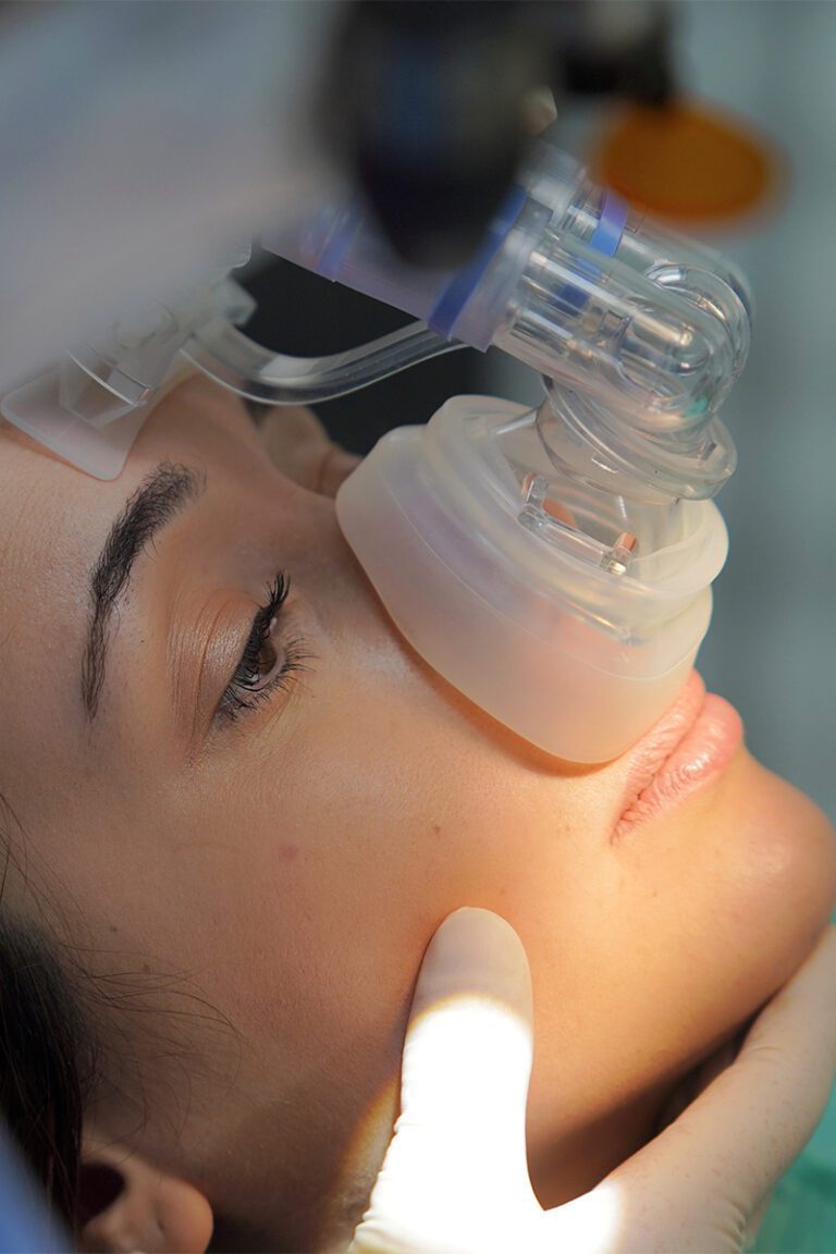 Dentista Capaccio - Centro Odontoiatrico Campano - Paziente con mascherina